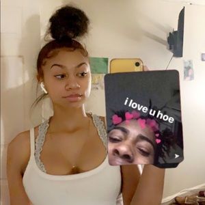 Meet your Posher, Katrina